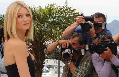 Gwyneth Paltrow Promotes “Two Lovers” | HQ Celebrity